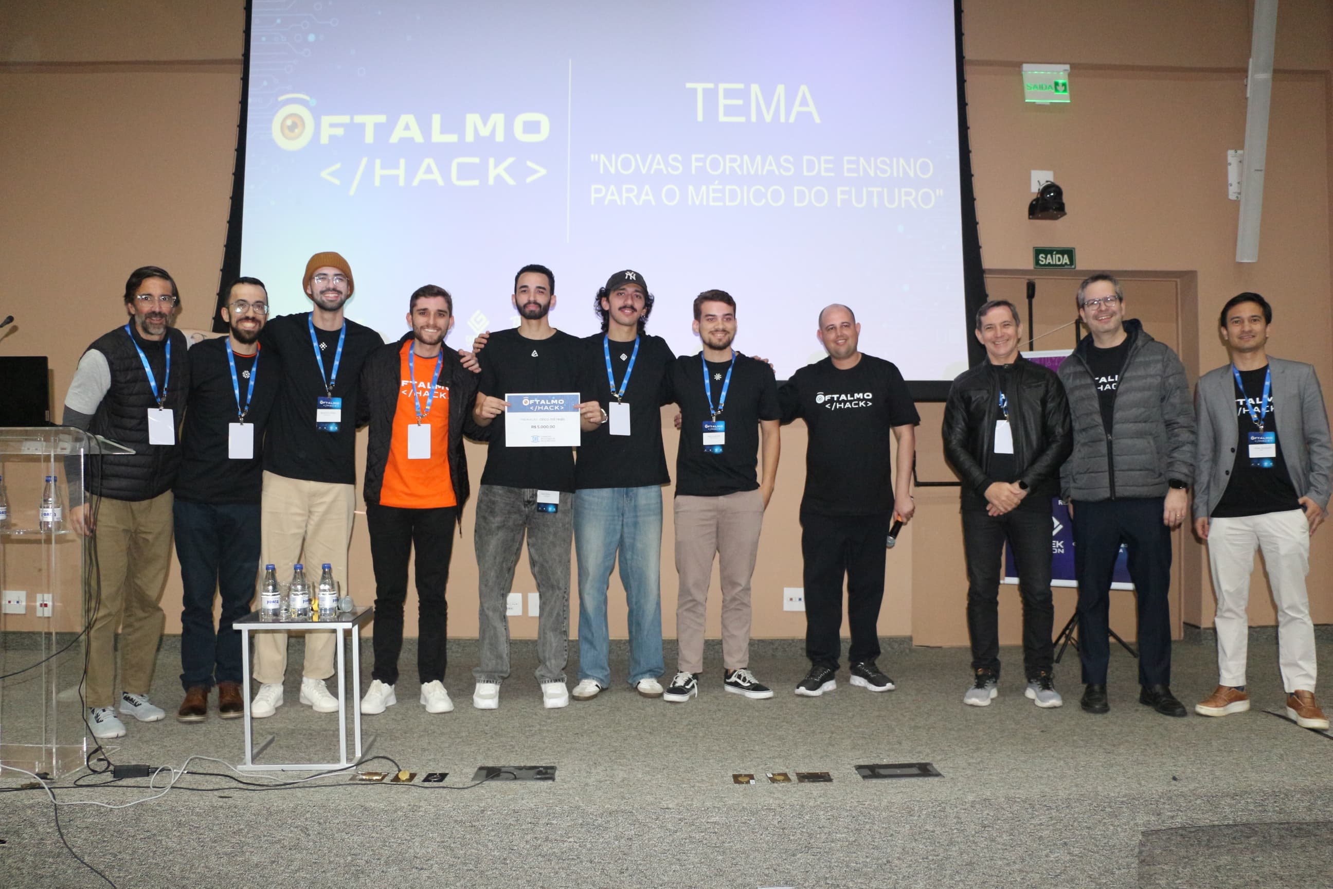 OftalmoHack 2025 moment 5